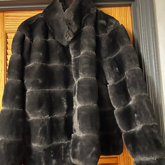 Waist-length Faux Fur Coat - Picture 2 of 12